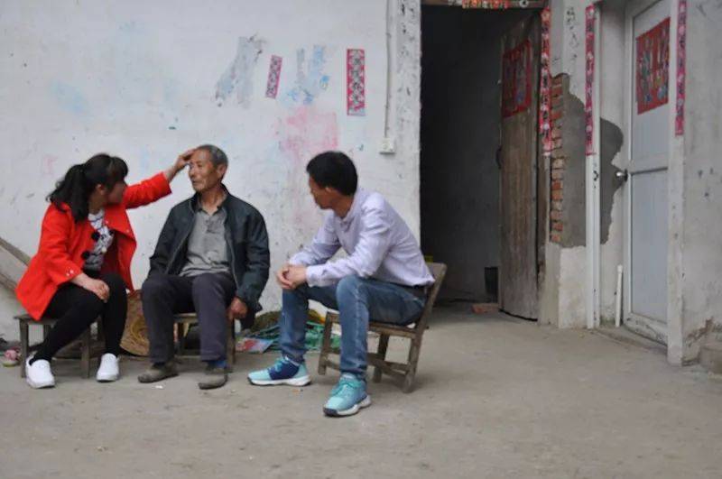 1545378460.jpg 2.jpg