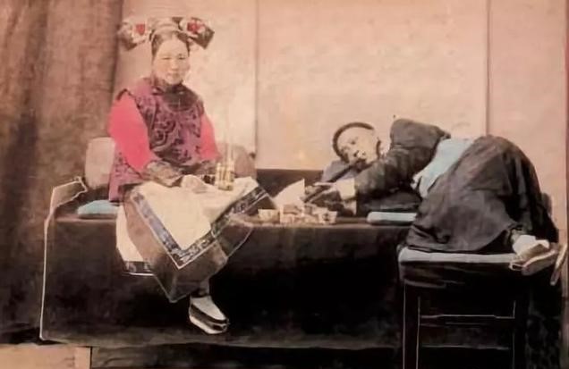 解密！吸毒是谁发明的？那些不为人知的秘密在这里！